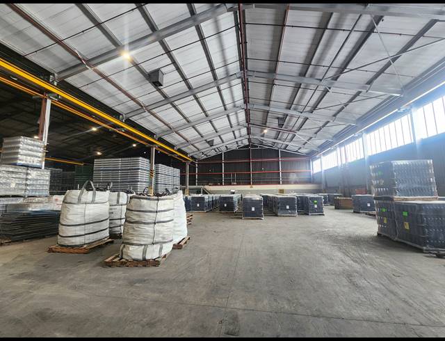 18,423M² WAREHOUSE TO LET IN ROODEKOP
